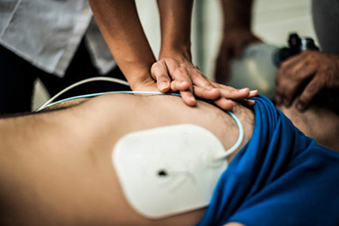 New Easy-to-Use Advanced Defibrillators